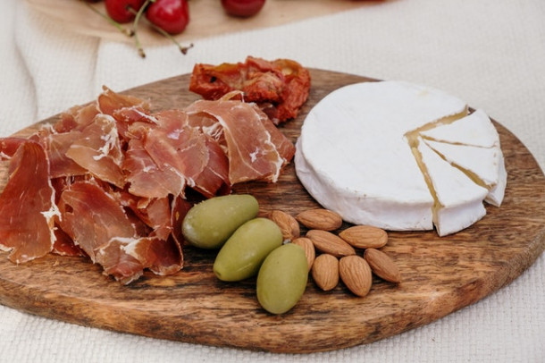Branza Brie este originara din Elvetia.