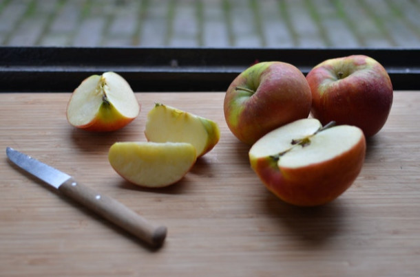 Câte mere poți mânca dimineața pe stomacul gol?