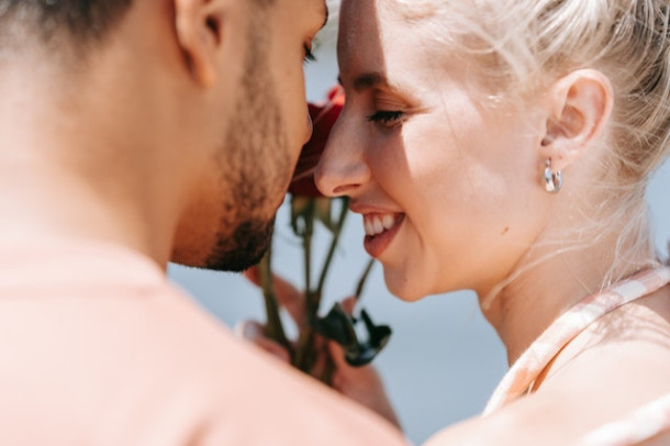 Care crezi ca este primul lucru la care s-ar uita un barbat la tine?