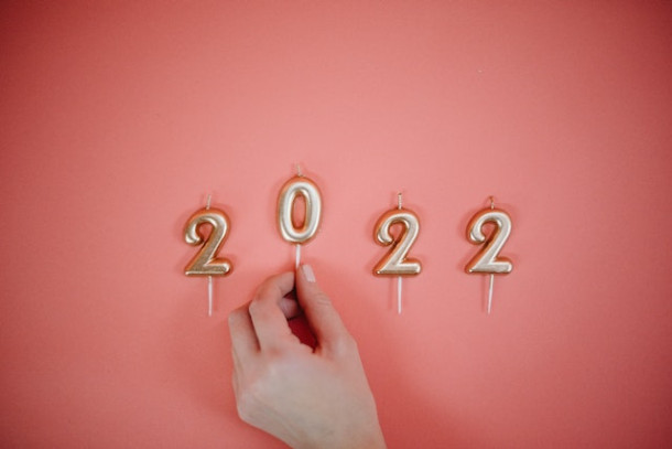 Cum ai descrie intr-un singur cuvantul anul 2022?