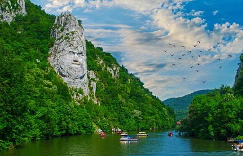 Cine a sculptat Chipul lui Decebal?