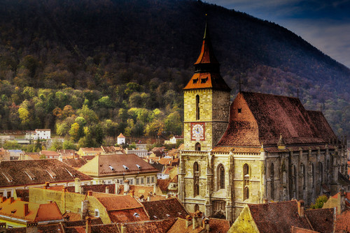 In ce oras trebuie sa mergi ca sa vezi Biserica Neagra?