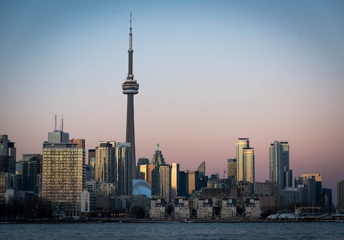 Care este capitala Canadei?