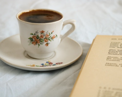 Ce autor de mai jos a primit Premiul Nobel pentru literatura?