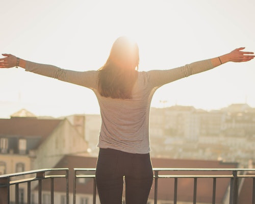 Daca ai avea ocazia, ai reincepe viata intr-un loc nou?