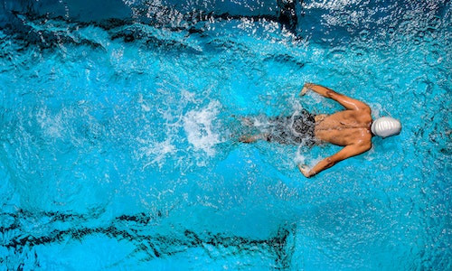 Ce lungime are un bazin de inot olimpic?