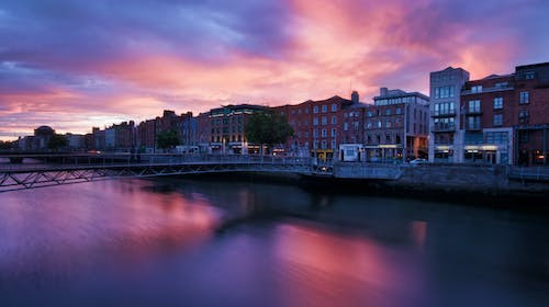 Care este capitala Irlandei?
