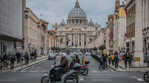 Care este capitala Vaticanului?