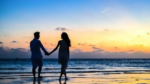 In momentul actual, esti intr-o relatie?