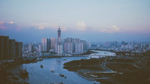 Care este capitala Vietnamului?