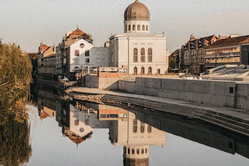 Pe ce rau se afla orasul Oradea?