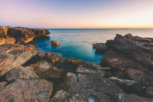 Ce tara se afla in Peninsula Iberica?