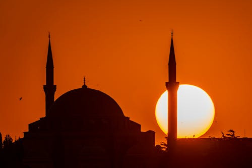 Mormantul lui Suleyman Magnificul se afla la Ankara.
