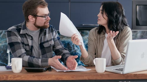 Cum te simti cand cineva nu isi respecta promisiunile fata de tine?