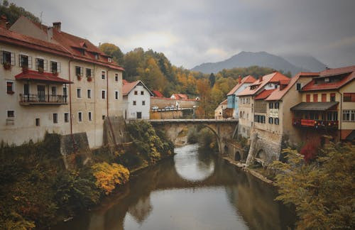 Slovenii au fost parte din Imperiul Austro-Ungar. 
