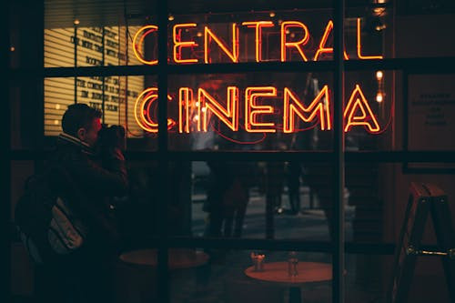 Cine a fost cel mai vestit actor de comedie din perioada filmului mut?