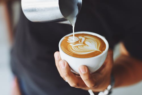 Care este alcaloida cafelei?