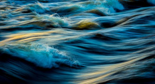 Unde se afla cascada Niagara?