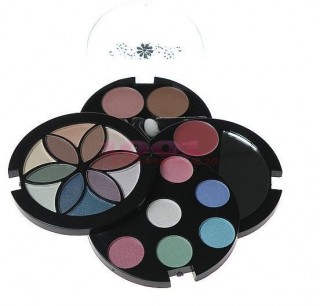 MAKEUP TRADING SET COSMETICE FASHION FLOWER COMPACT