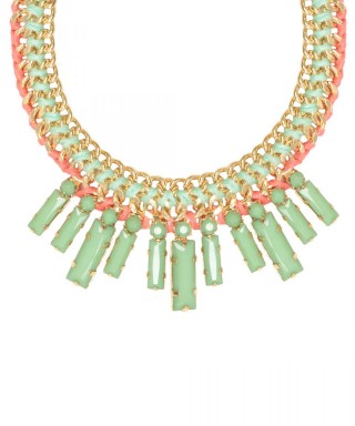 Colier statement, la baza gatului, colorat