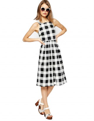 Rochie cu imprimeu geometric