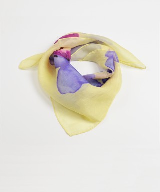 Esarfa patrata, din matase