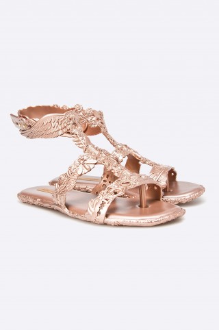 Sandale aurii cu model inedit