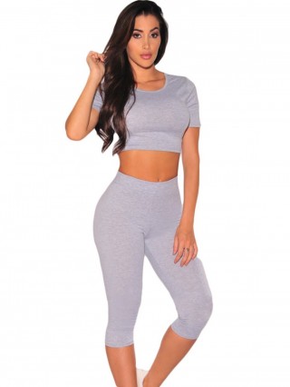 Trening cu pantaloni trei sferturi