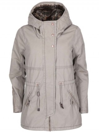 Geaca groasa, lunga, cu gluga imblanita