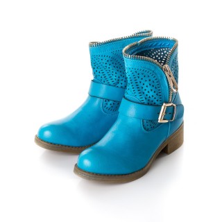 Cizme albastre perforate