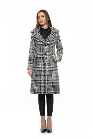 Palton matlasat din lana negru cu alb, fabricat in Romania