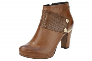 Botine maro cu toc din piele nappa de vita