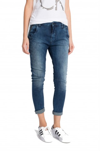 Blugi cu fason tapered din denim spalacit