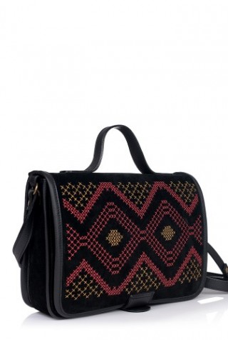 Geanta din piele intoarsa cu broderie manuala