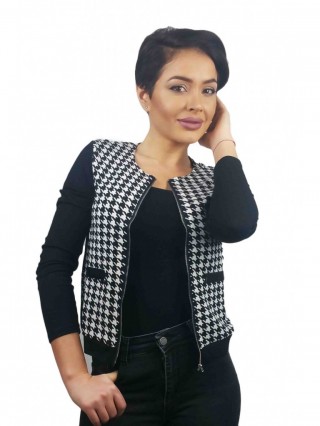 Jacheta in carouri alb cu negru