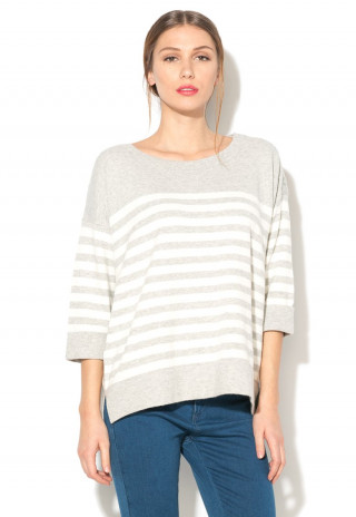 Pulover in dungi gri cu alb