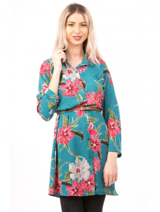 Rochie camasa albastra cu imprimeu floral colorat si perle aplicate