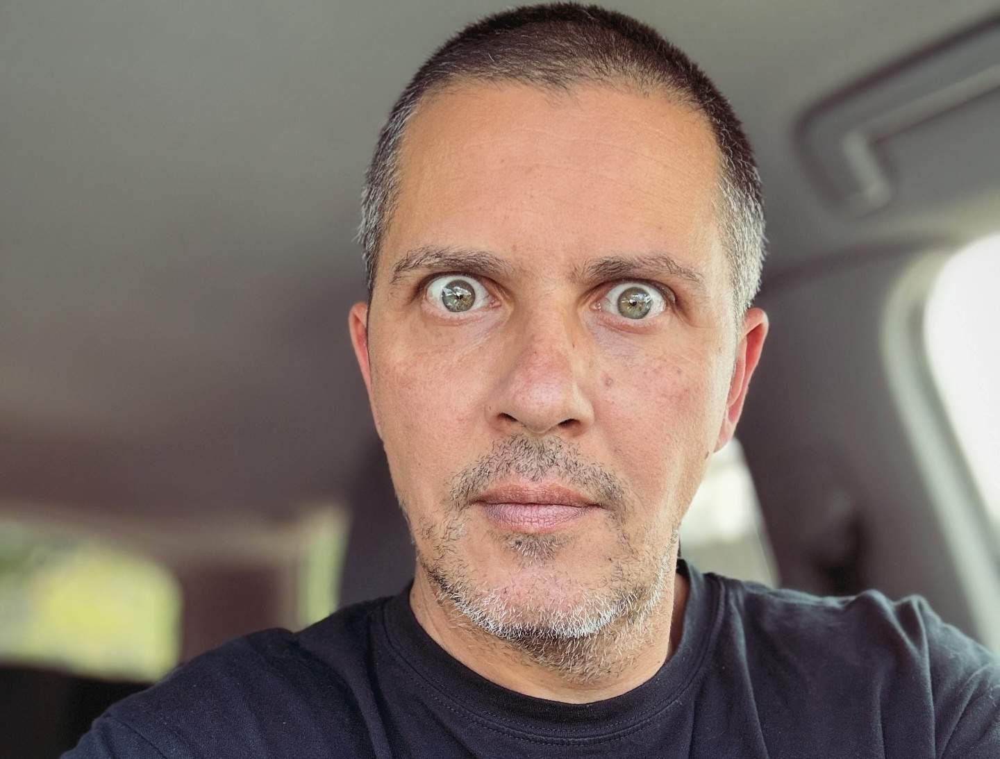 Lucian Viziru, internat din cauza unei infecții: Am început să văd lumea cu alți ochi. Cum se simte actorul