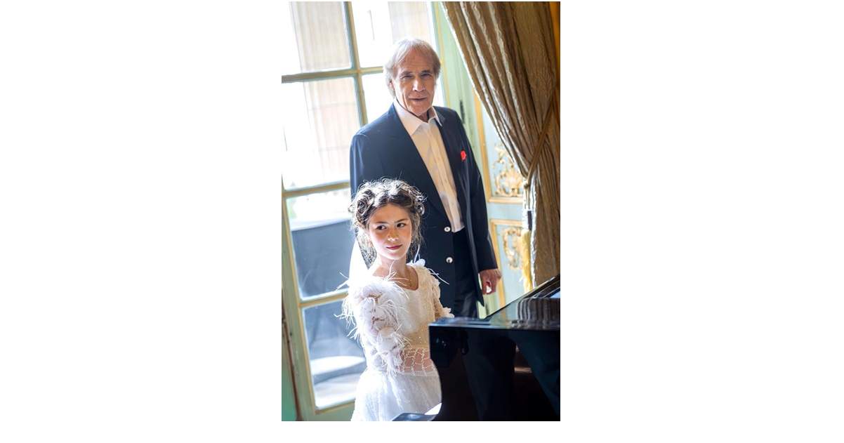 La 10 ani, Miriam Alice Vultur a filmat un videoclip împreună cu Richard Clayderman: ”Este un vis împlinit”