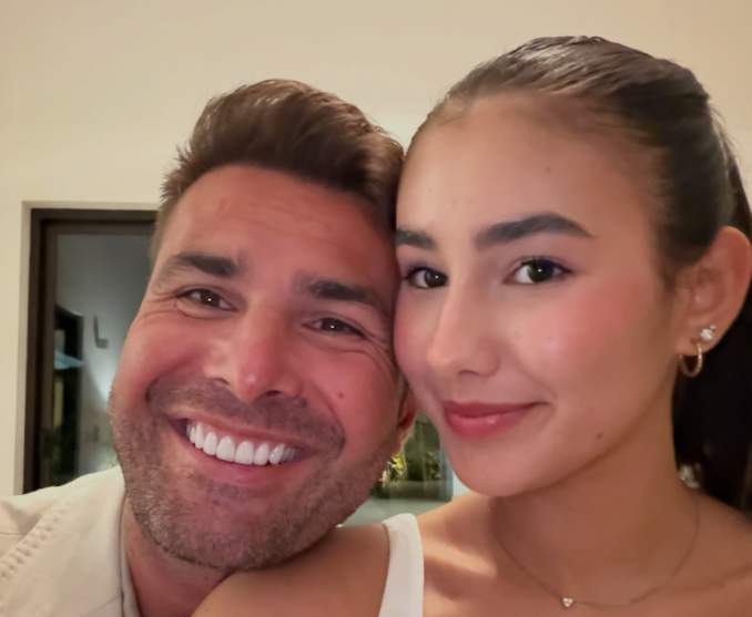 Reuniune rară în familia lui Adrian Mutu. Actuala și fosta soție, împreună la aniversarea fiicei sale de 20 de ani
