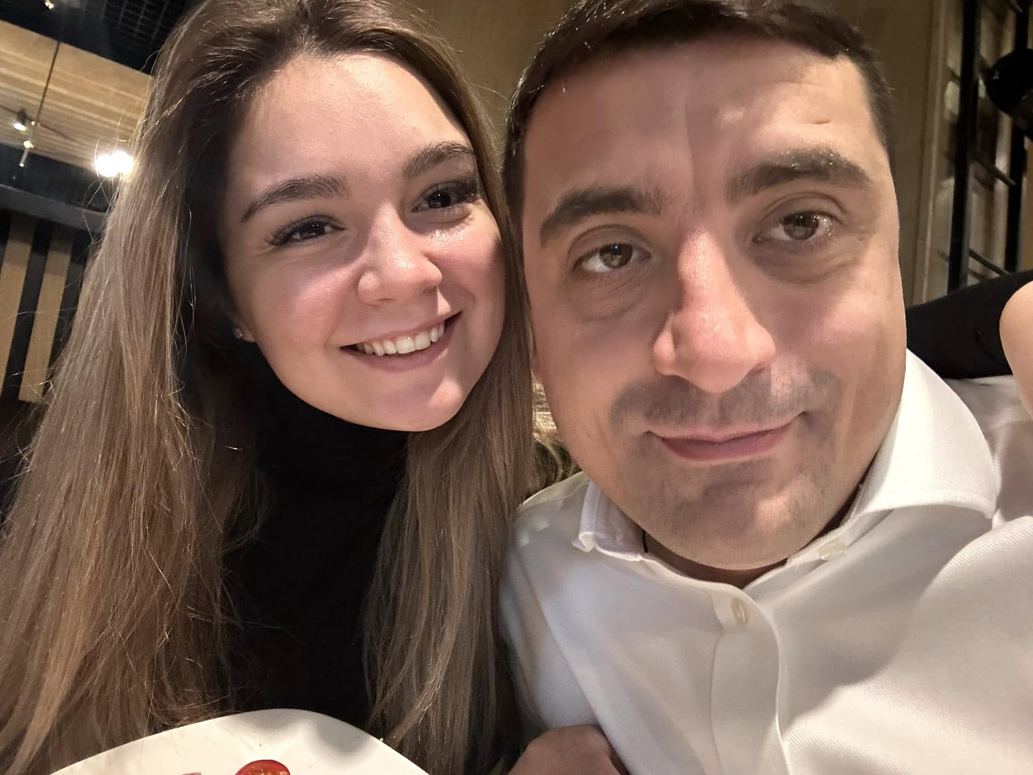 George Simion, în culmea fericirii. Liderul AUR și soția sa, Ilinca, vor deveni din nou părinți