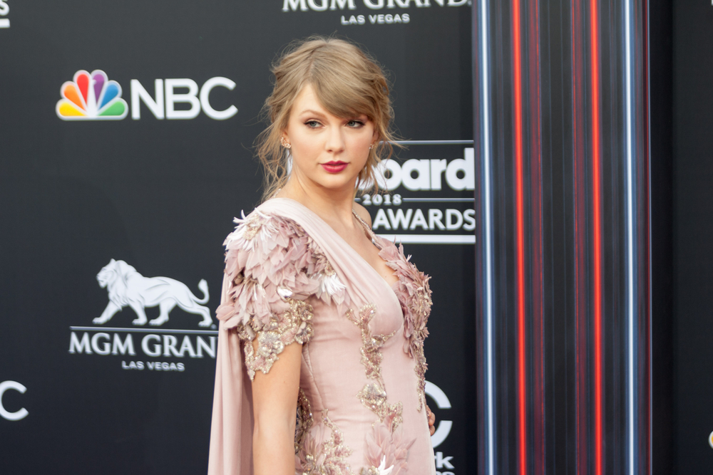 Nunta Secolului a costat ZECI DE MILIOANE! Taylor Swift și Travis Kelce au blocat New York-ul