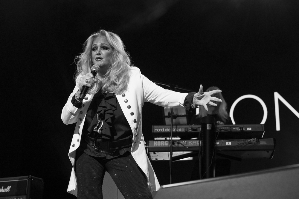 Doliu în muzică: Bonnie Tyler, celebra voce a hitului ”Total Eclipse of the Heart”, a murit în Portugalia la vârsta de 75 de ani