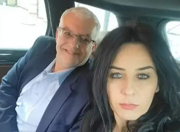 Cătălin Crișan s-a despărțit din nou de Camelia. Anunțul făcut de artist: Relația mea cu prietena mea s-a încheiat...