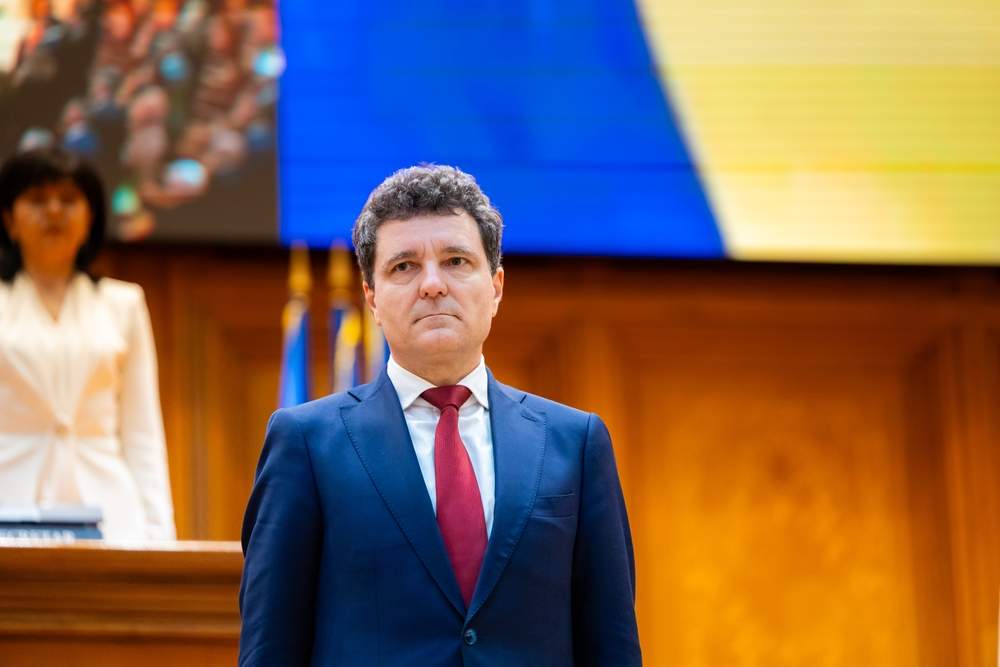 Nicușor Dan și Mirabela Grădinaru și-au dus fiica la școală. Aheea a început clasa a IV-a