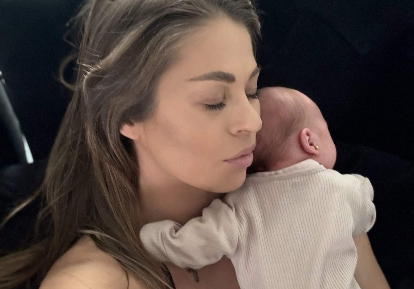 Roxana Nemeș și-a arătat gemenii! Ania și Zain au împlinit un an, iar alegerile lor de pe tăviță au surprins pe toată lumea