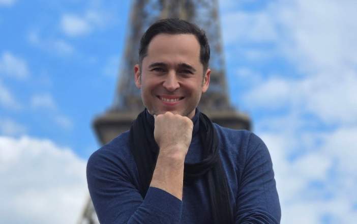 Dinu Maxer, la un pas să-și piardă vederea! Un dop de șampanie i-a provocat o traumă gravă la ochiul drept